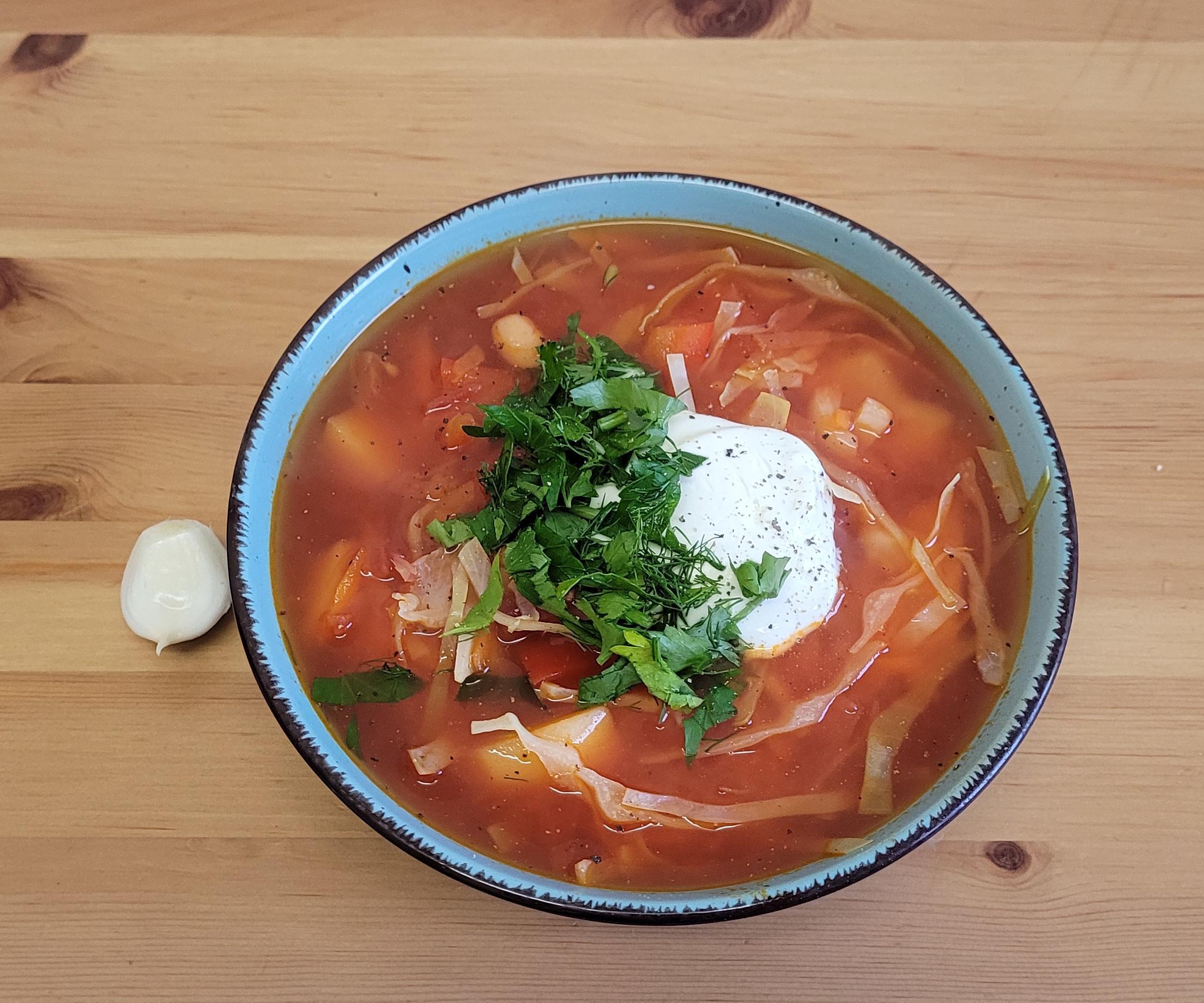 Ukrainian Pisnyj (Vegetarian) Borscht