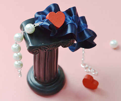 Beebeecraft Tutorials on How to Make Heart Ribbon Asymmetric Bracelet 
