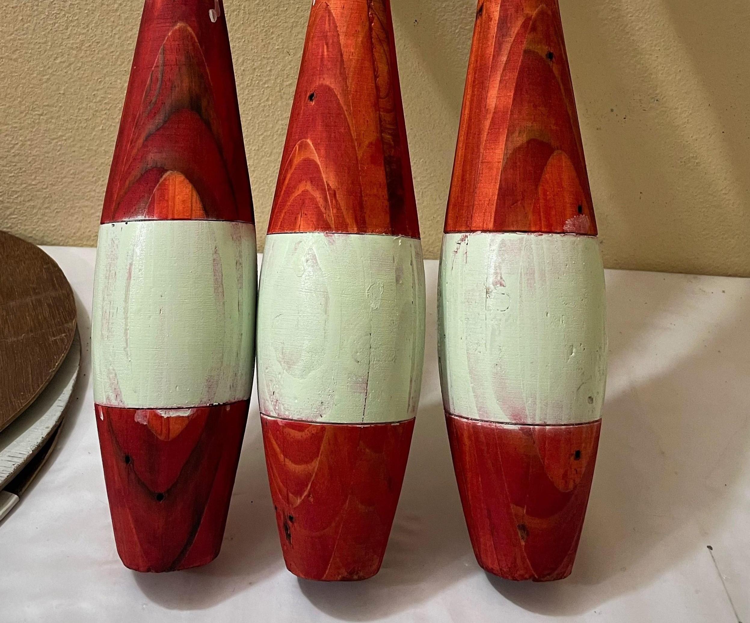 How to Make a Juggling Club With Pallet Woods