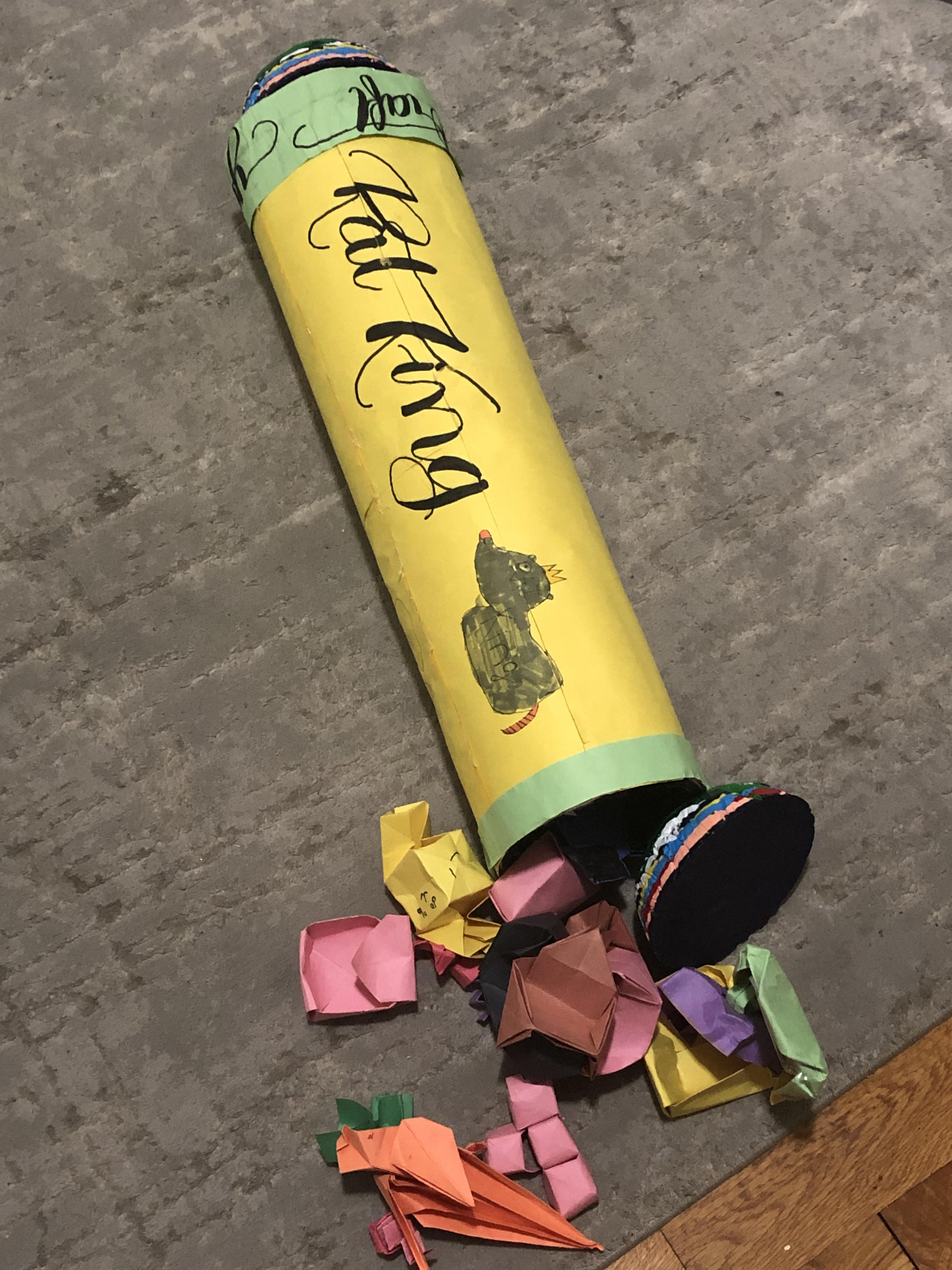 CYOS: Tea Tree Scented Jumbo Crayon Fun Box