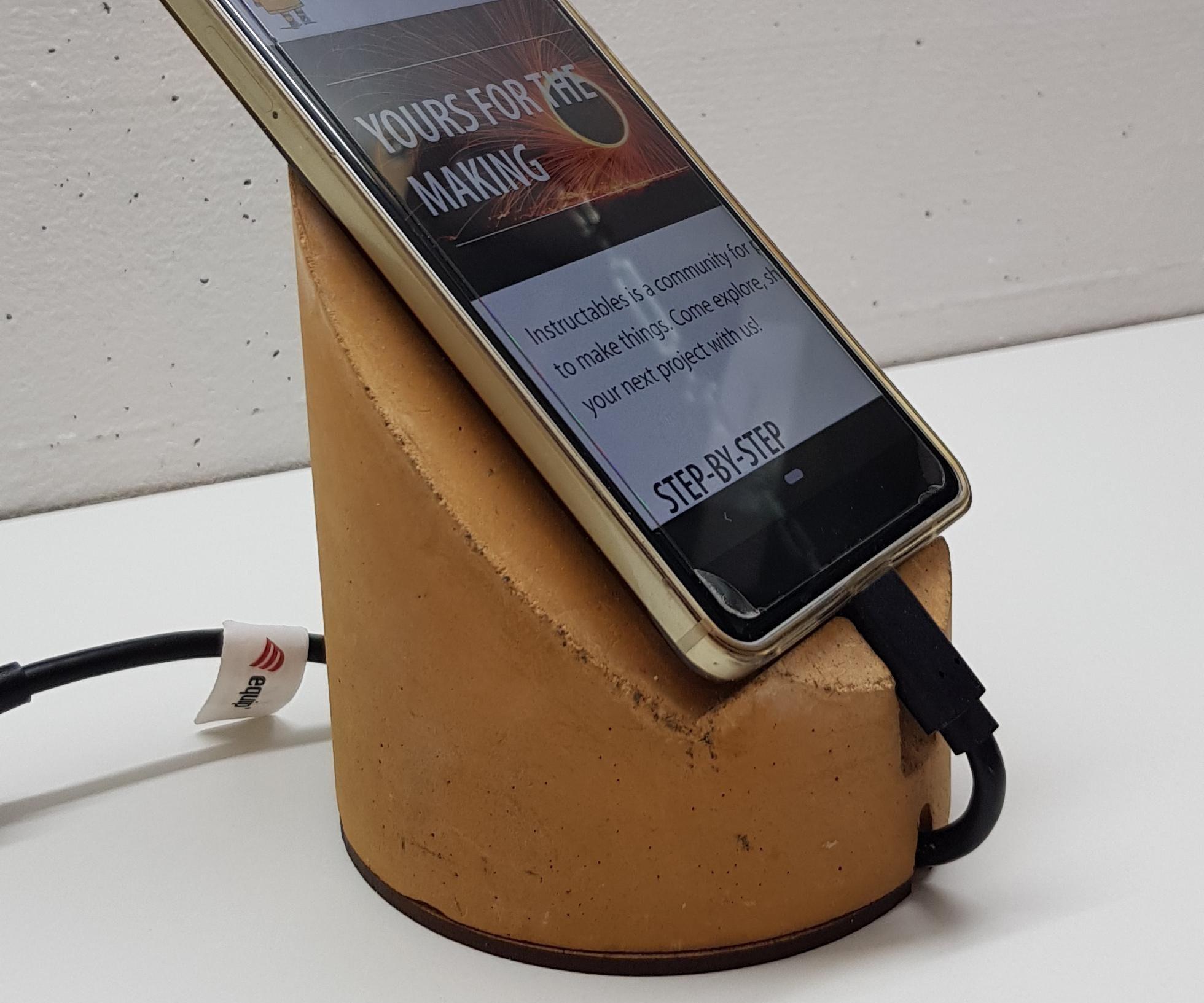 Concrete Phone Stands, 3D-Printed Mold