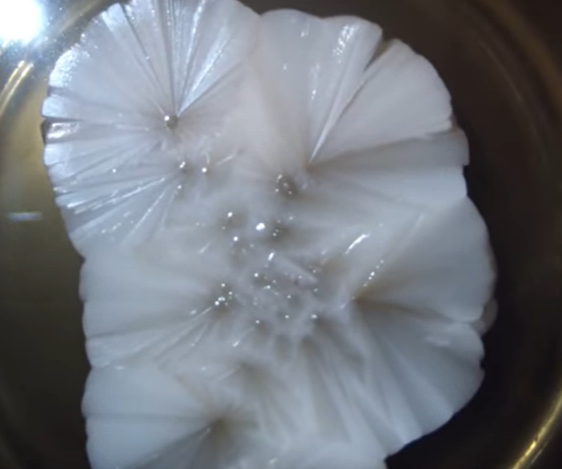 Instant Hot Floss - a Simple But Fascinating Experiment!!