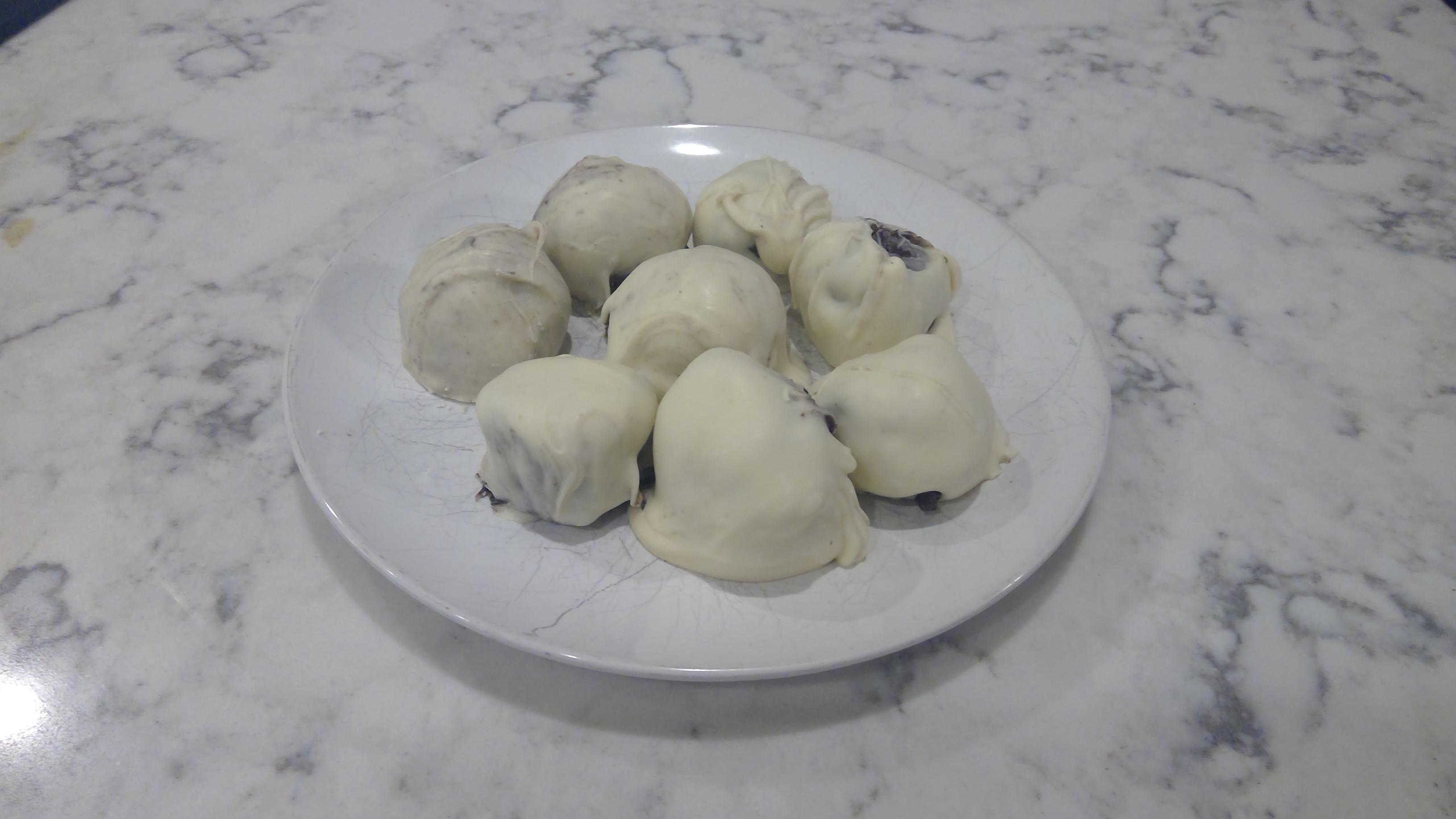 How to Make Delicous and Simple Oreo Balls