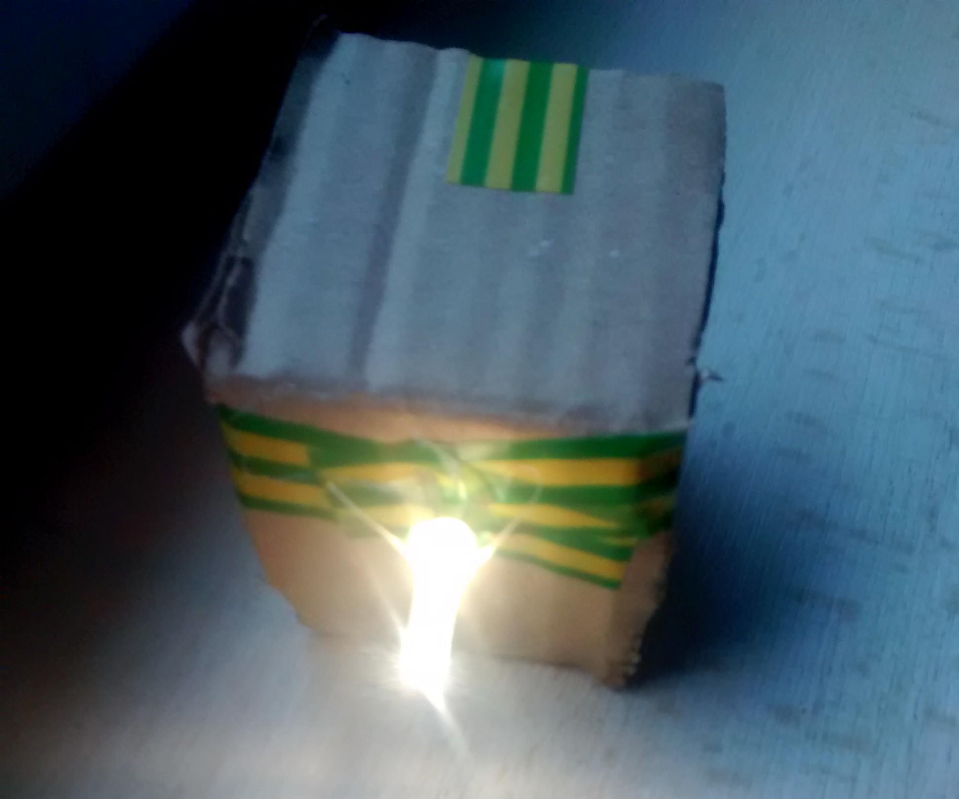 Cardboard Cube Lamp