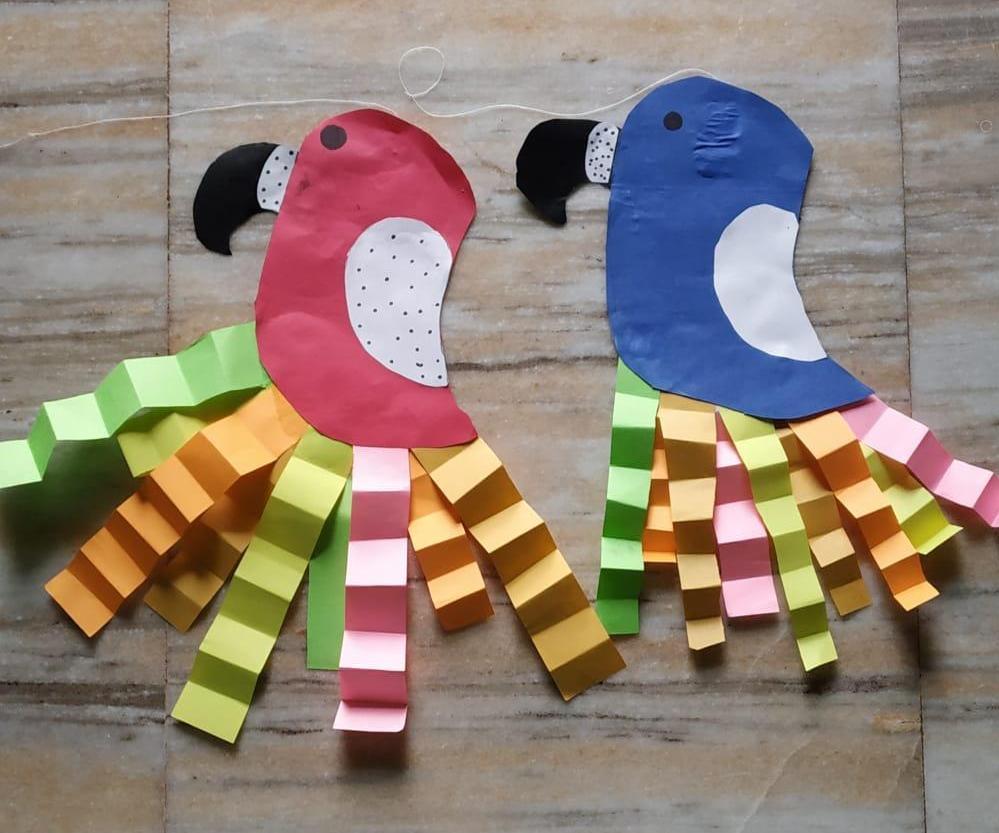 Color Feathered Macaw Papercraft