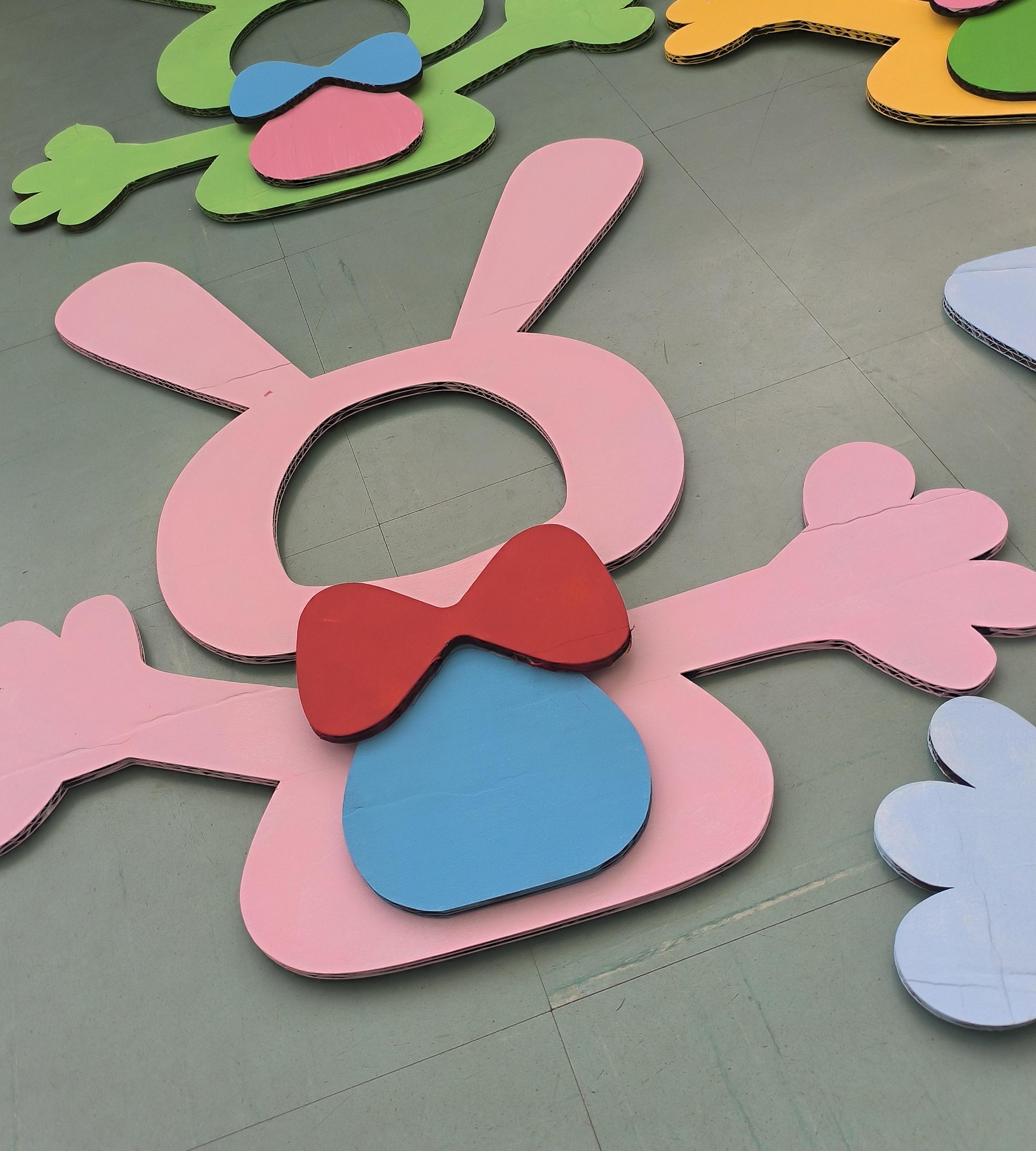 Easter Bunny to Take Selfies