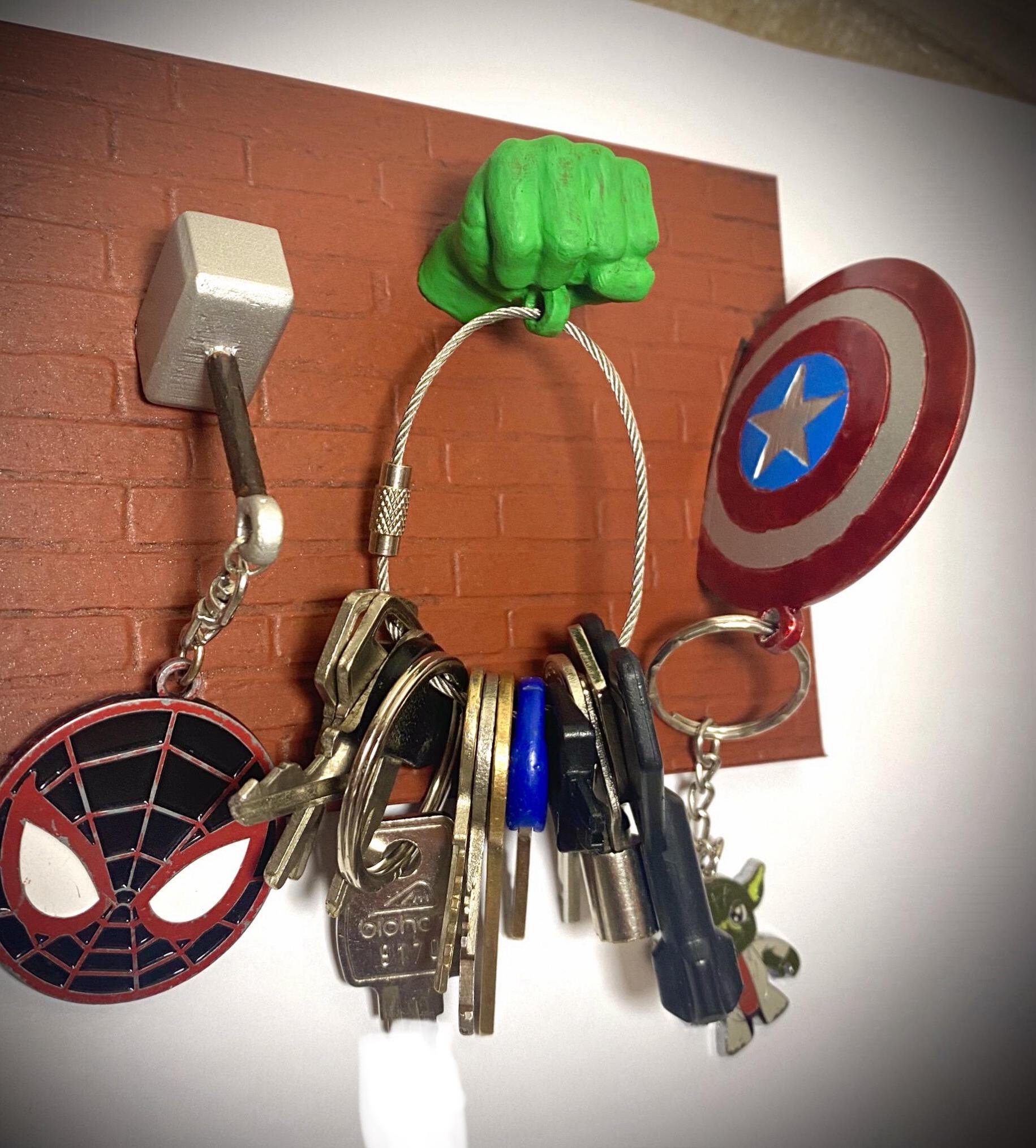 Magnetic Avengers Keychain Holder