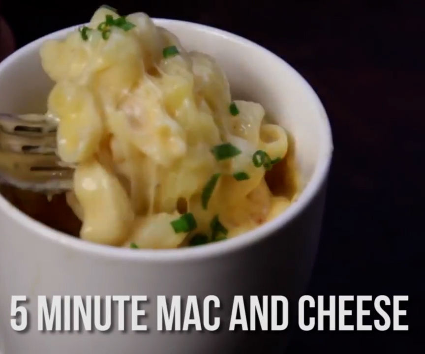 5 Minute Microwave Mac and Cheese