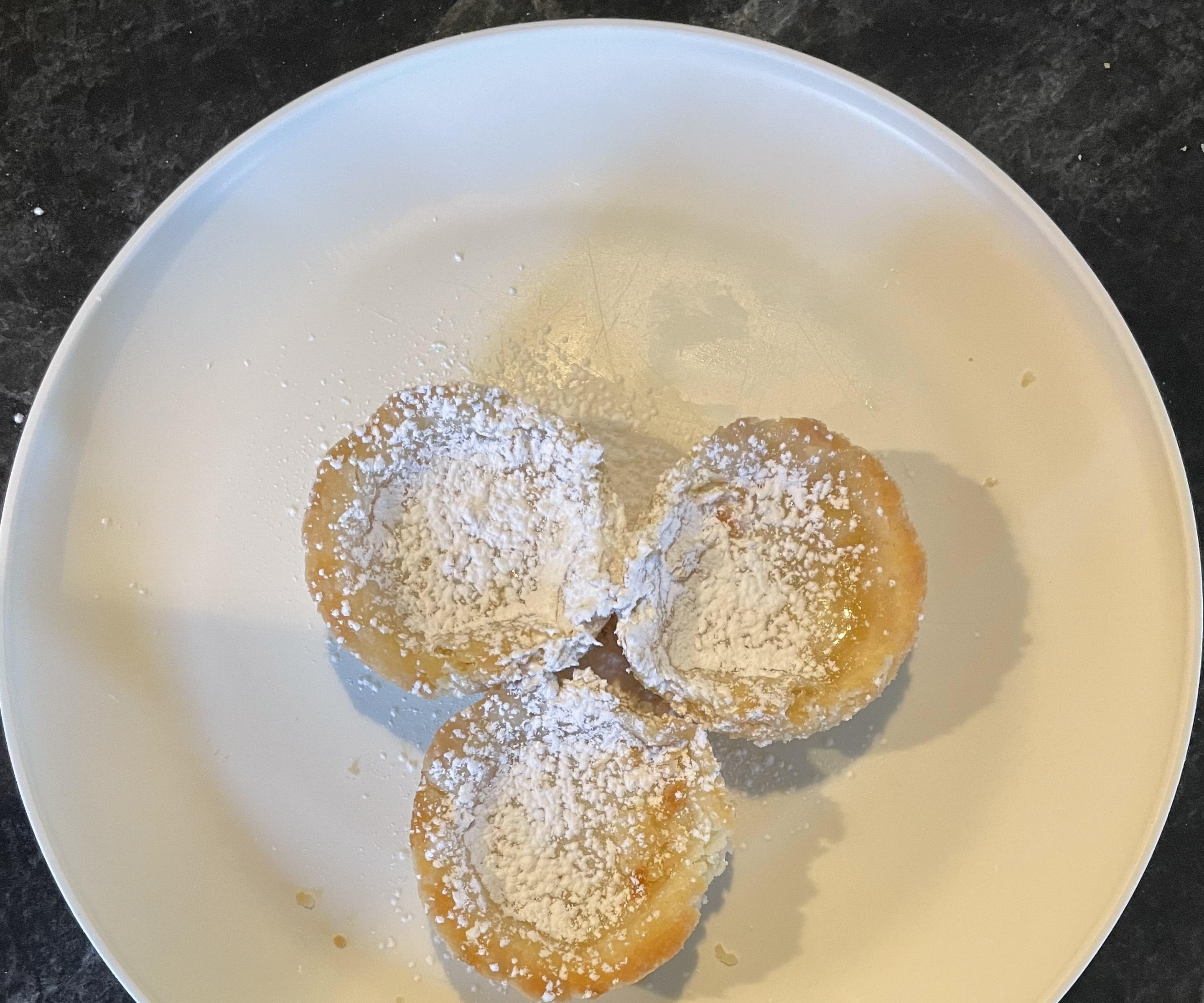 Mini Lemon Shortbread Pie