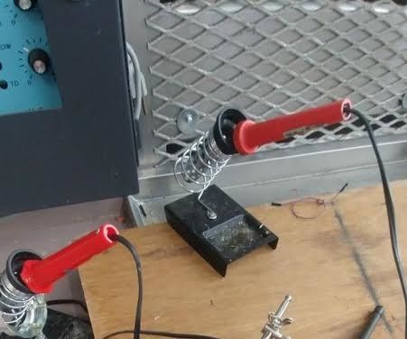 Hand Crank Phone Charger