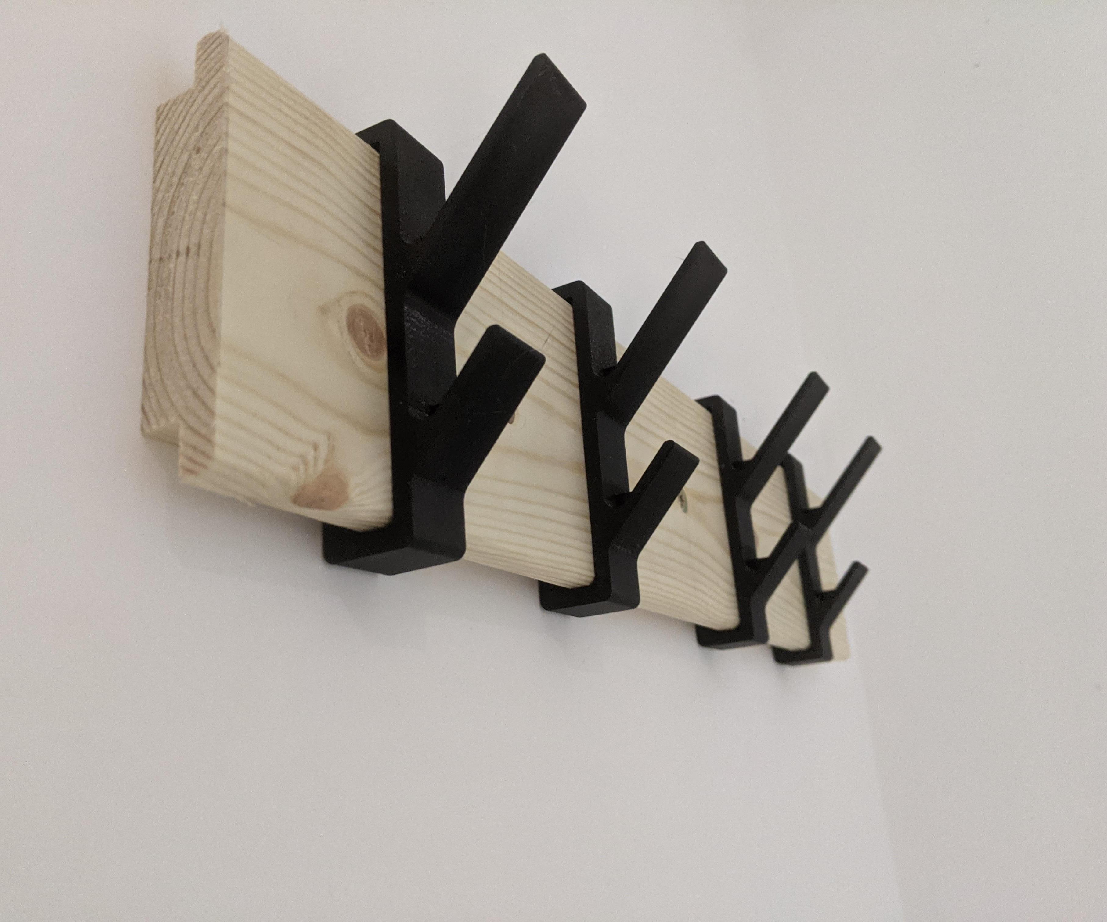 Simple Coat Hangers Made From Wood & 3d Printed Parts