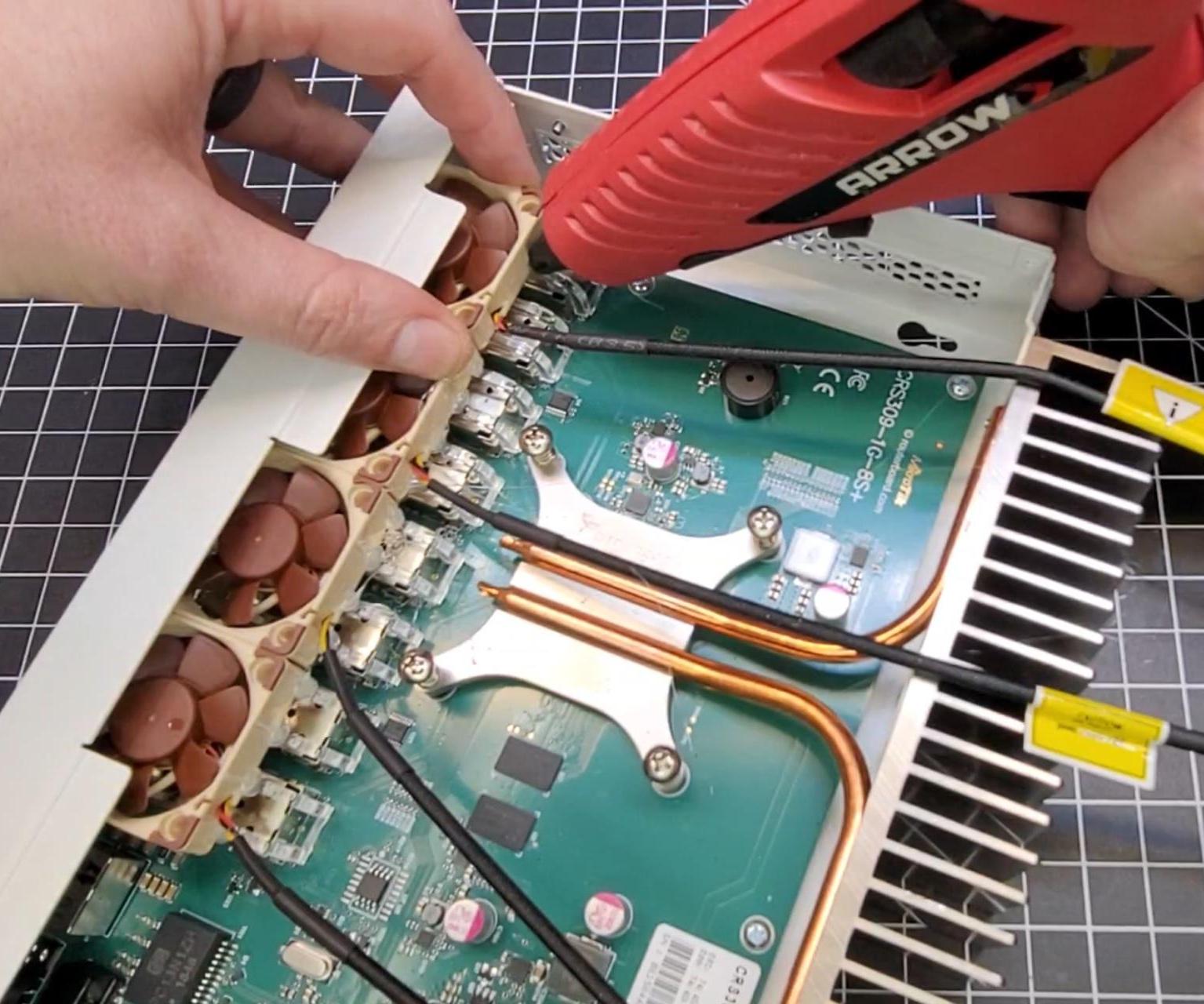 MikroTik CRS309 Switch Noctua Fan Install Mod