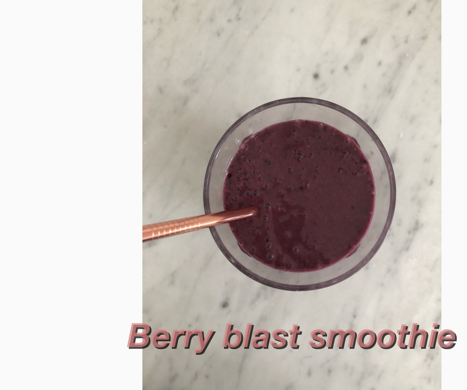 BERRY BLAST SMOOTHIE