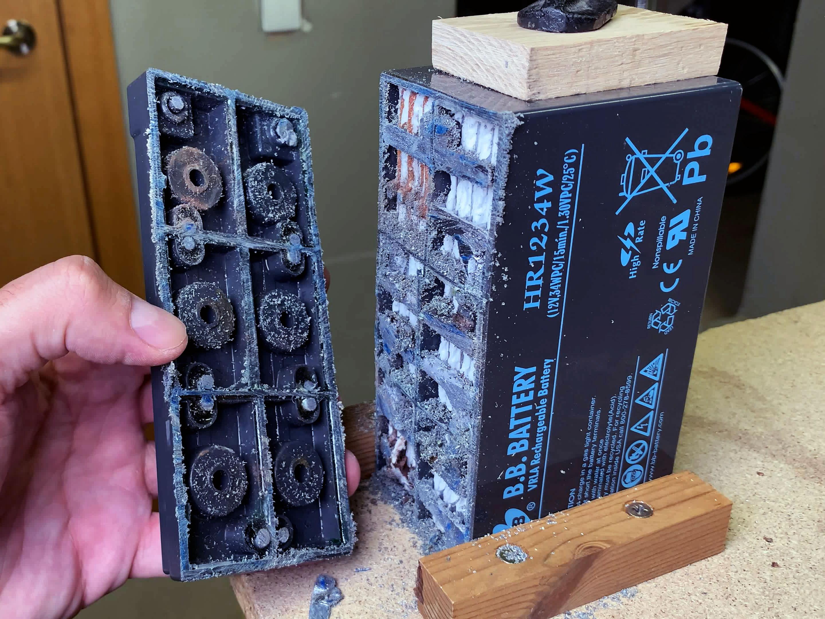 Repairing 12v 9Ah Lead Acid Battery and Adding More Capacity