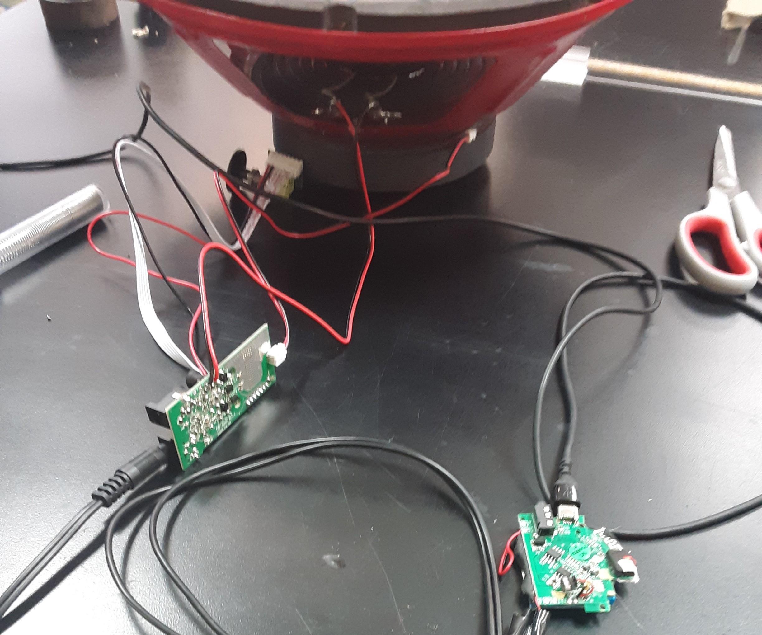 Attach an Amp to a Bluetooth Speaker 