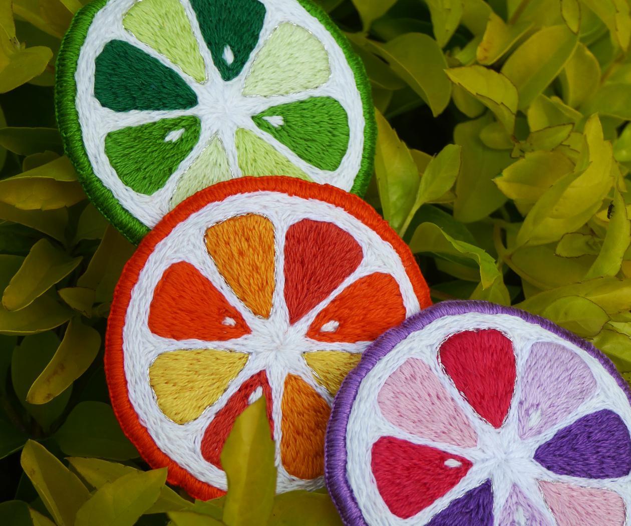 Threadpaint Embroidery Without an Embroidery Hoop, and Bonus Fruit Slice Embroidered Brooch Pattern