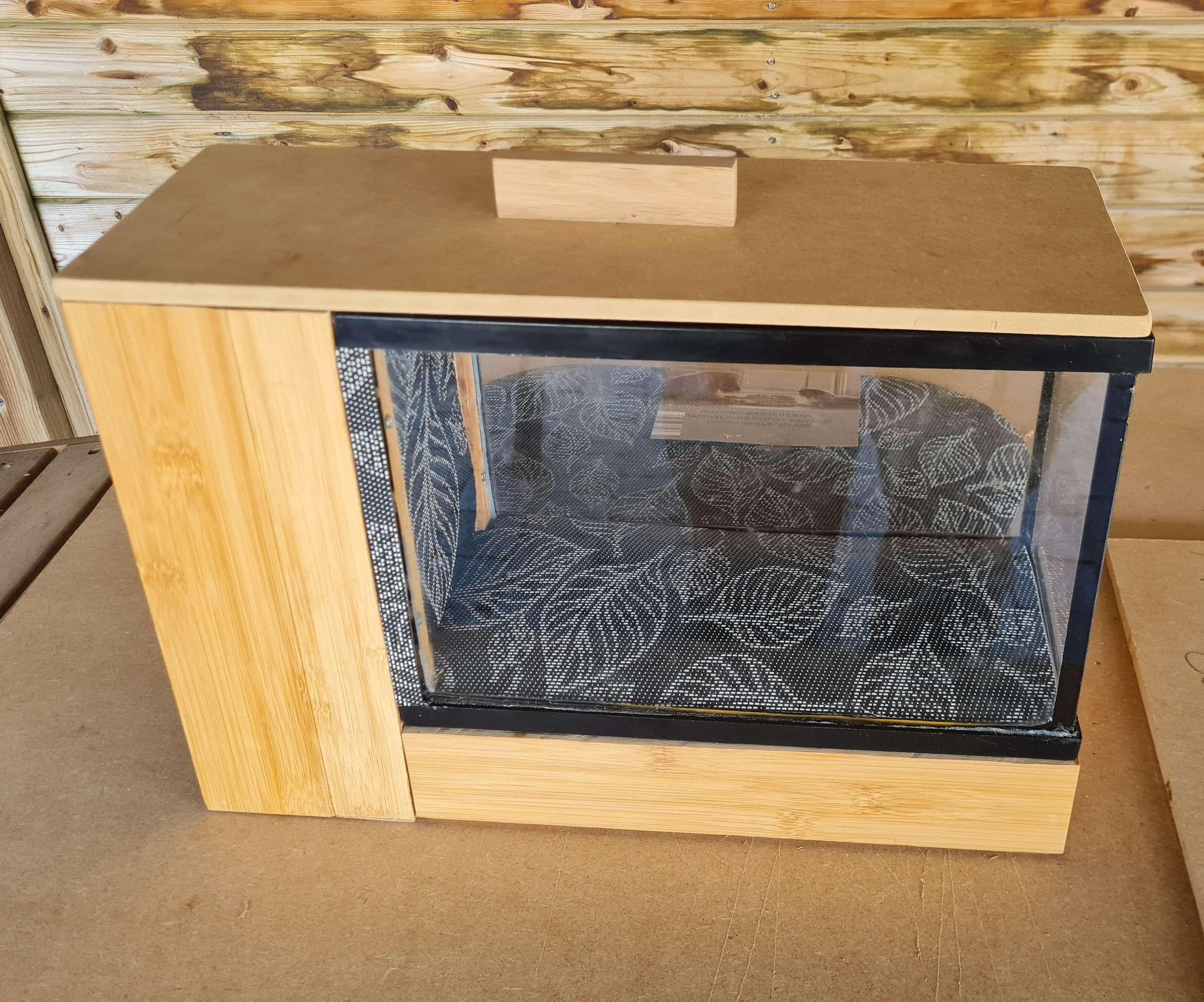 TerraTech: Smart Terrarium for Reptile Havers