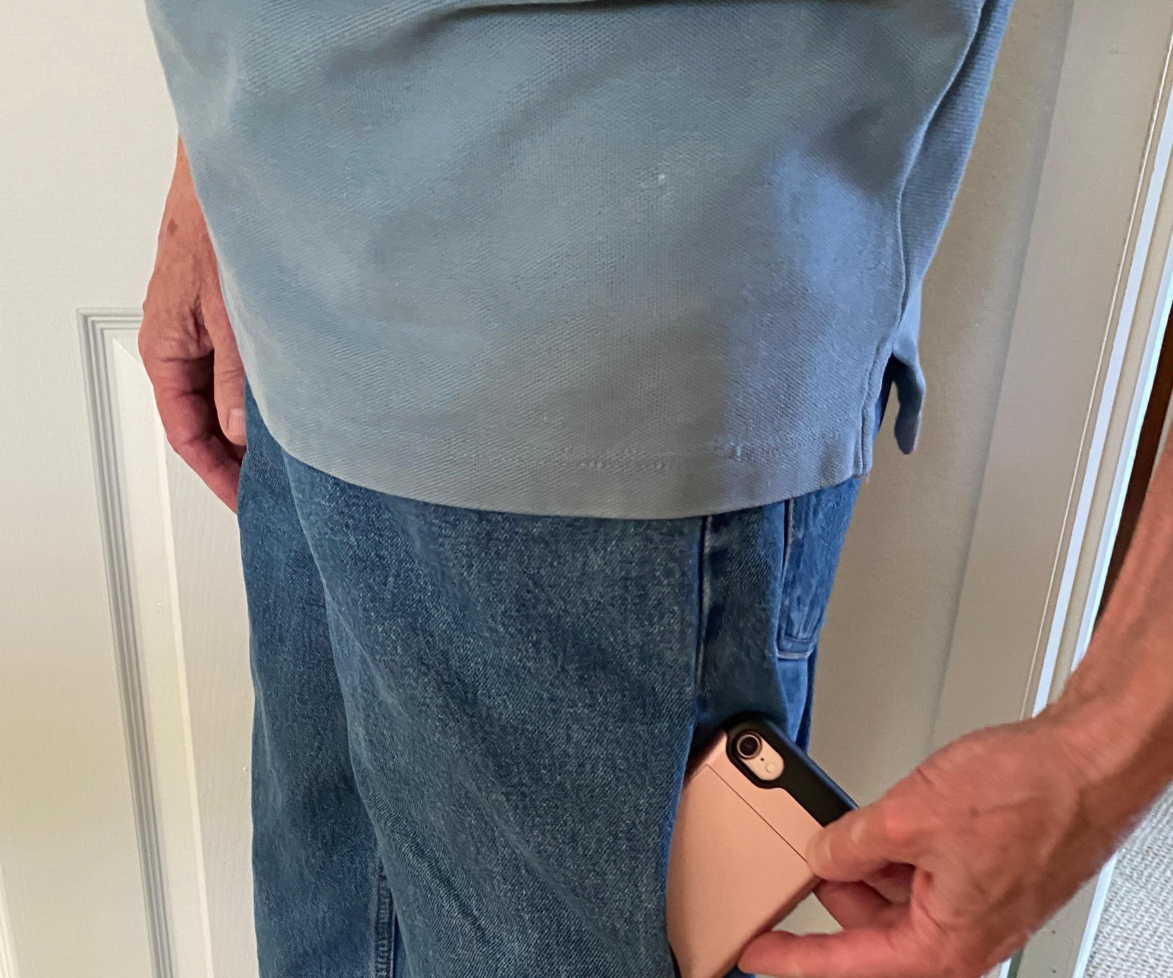 How to Make a Cell Phone Pocket in Your Pants