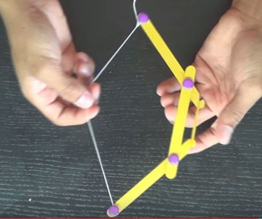 how to make a popsicle stick bow
