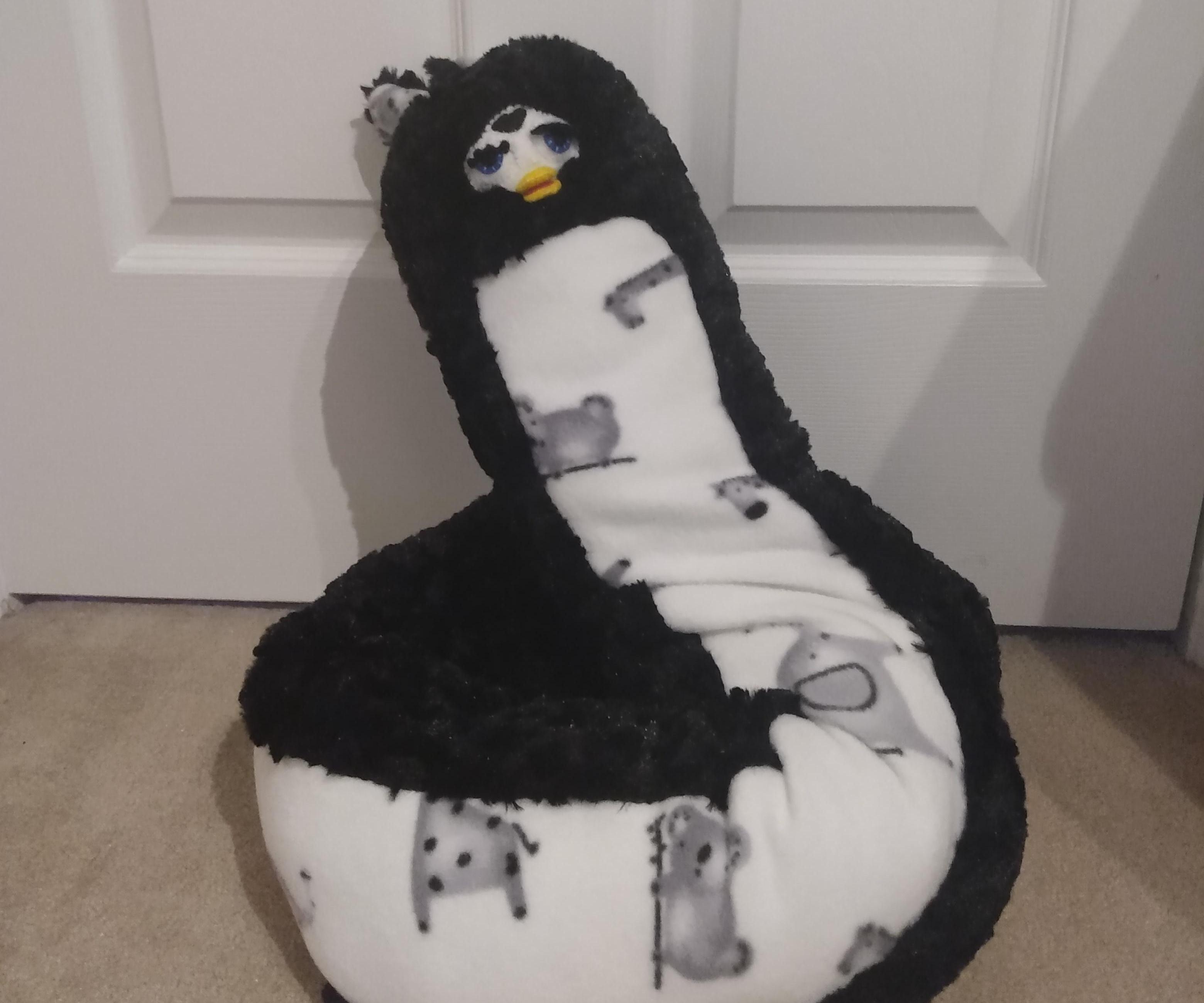 Make Your Own Long Furby (With "Vegan" Felt Faceplate)