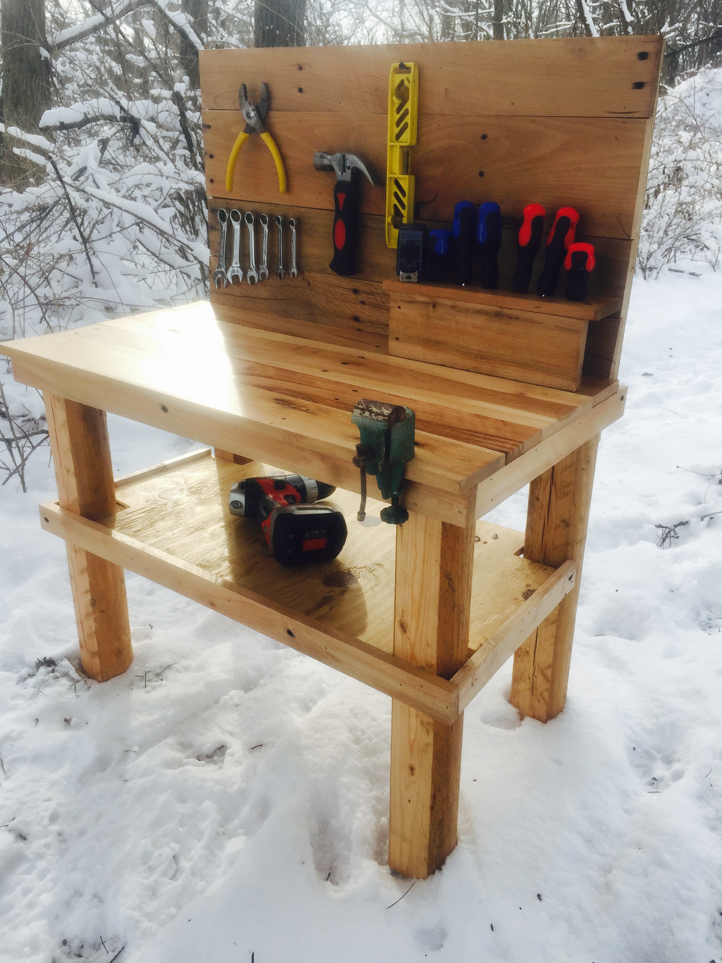 Kids Pallet Workbench