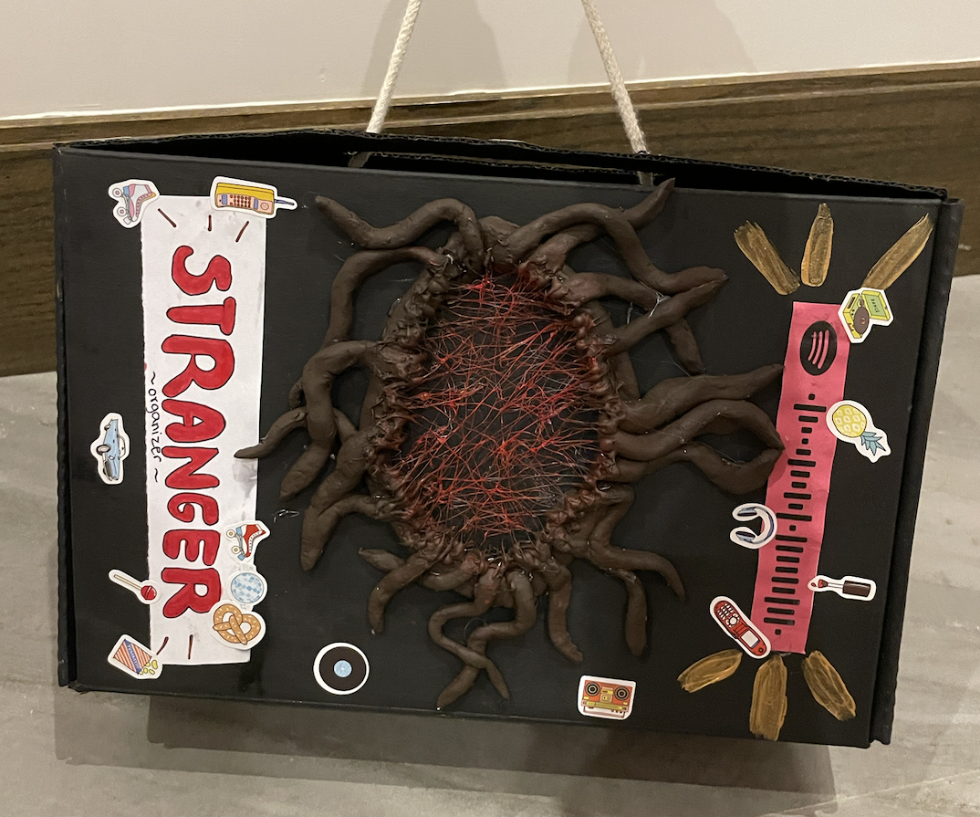 Stranger Organizer Box - Lyna Riahi