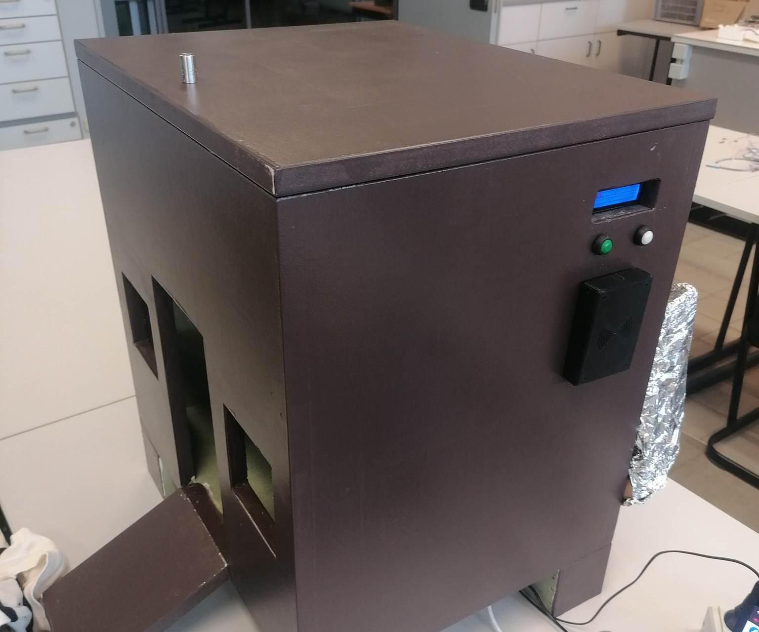 Howest MCT: Smart ChickenHouse