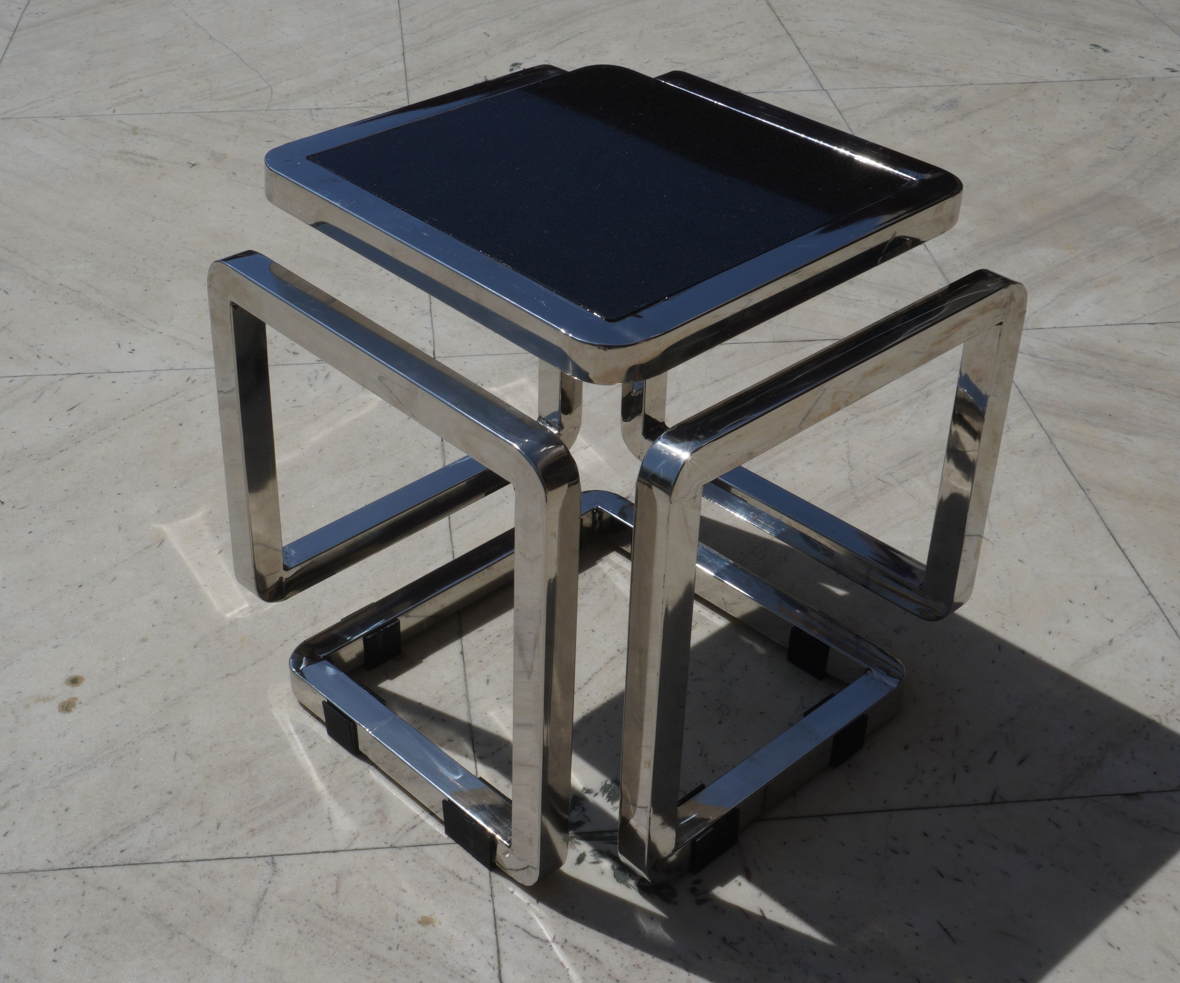 Infinity Cube Table