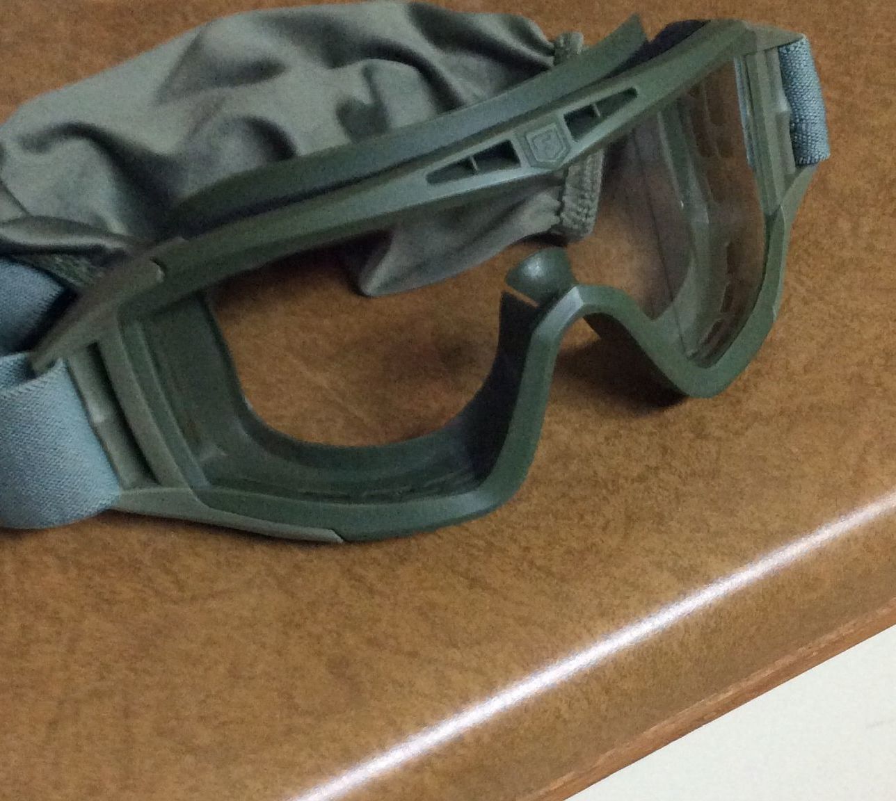 Airsoft goggle less fog mod