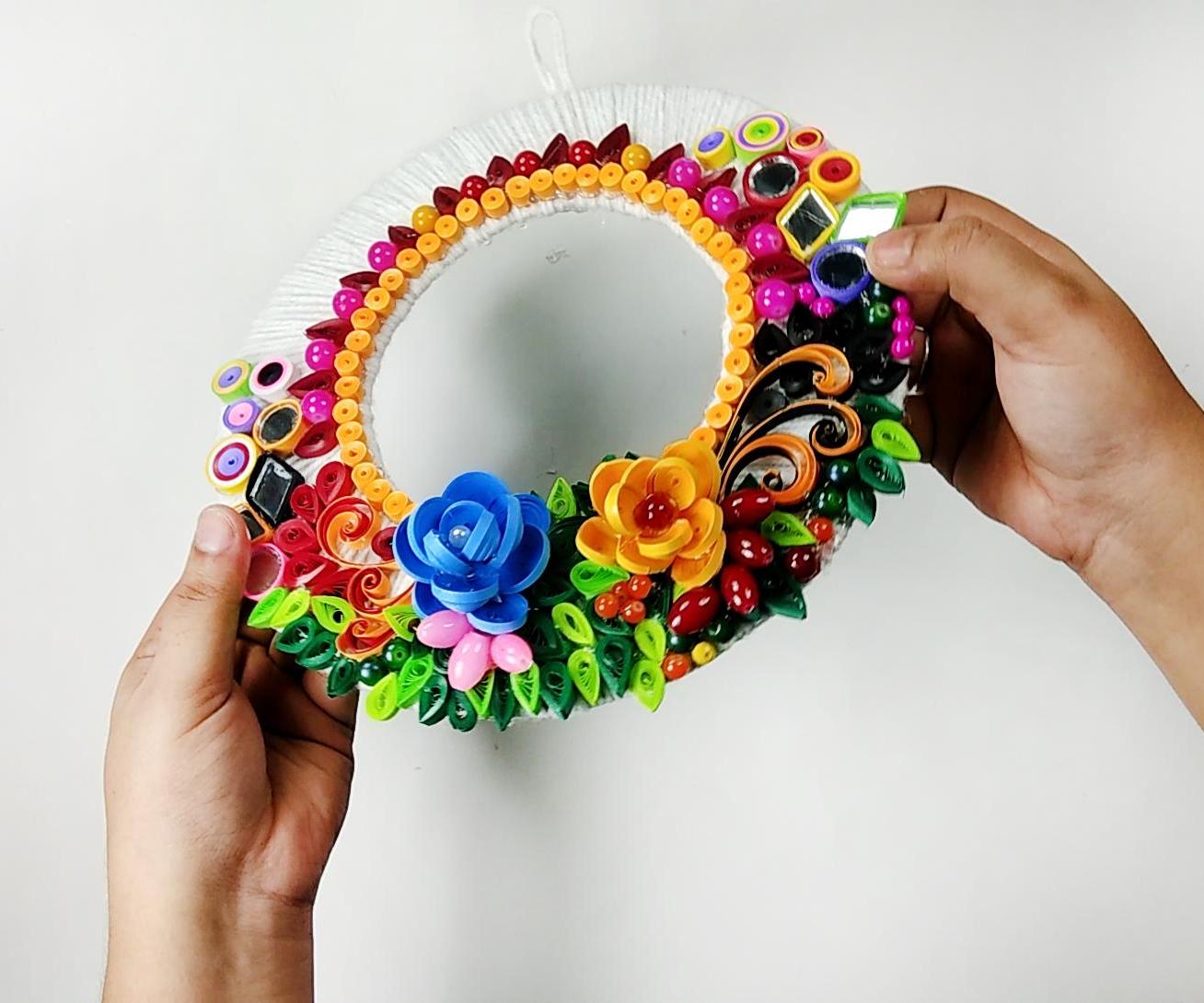 Easy and Beautiful Paper Wall Hanging