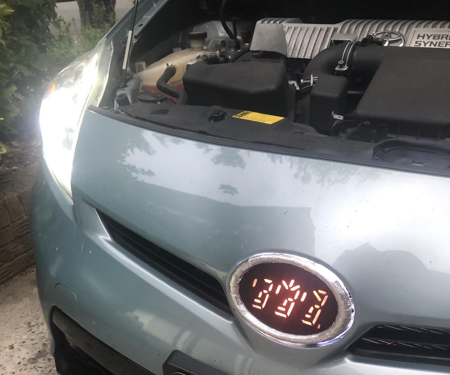 Hack Your 2010-18 Prius Emblems V3