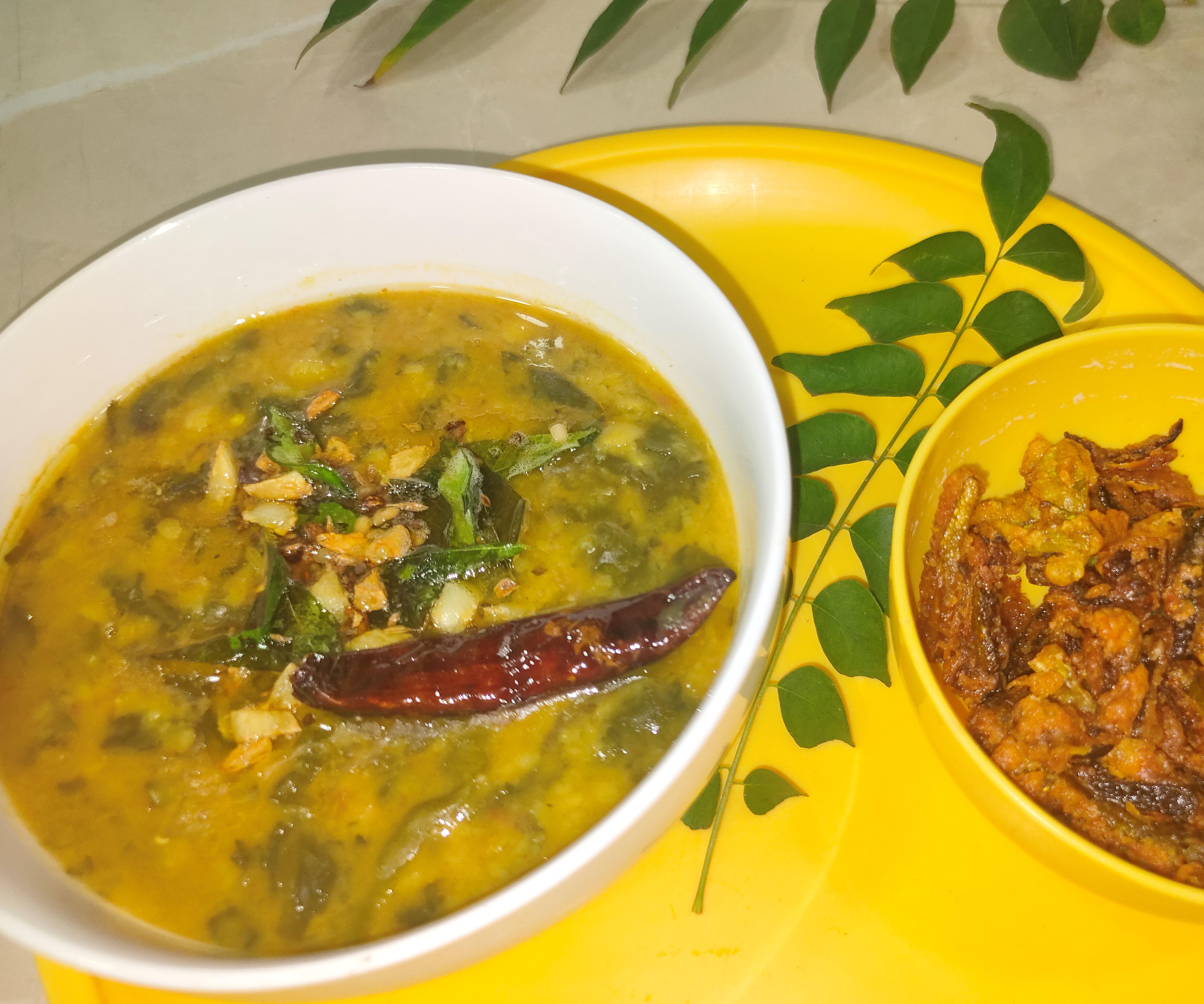 Spinach Lentil Soup With Ivy Gourd Crispers
