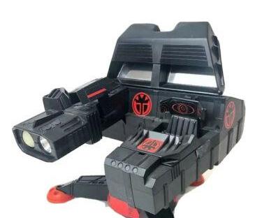 Rebuilding a 30 Year Old Captain Power Toy 