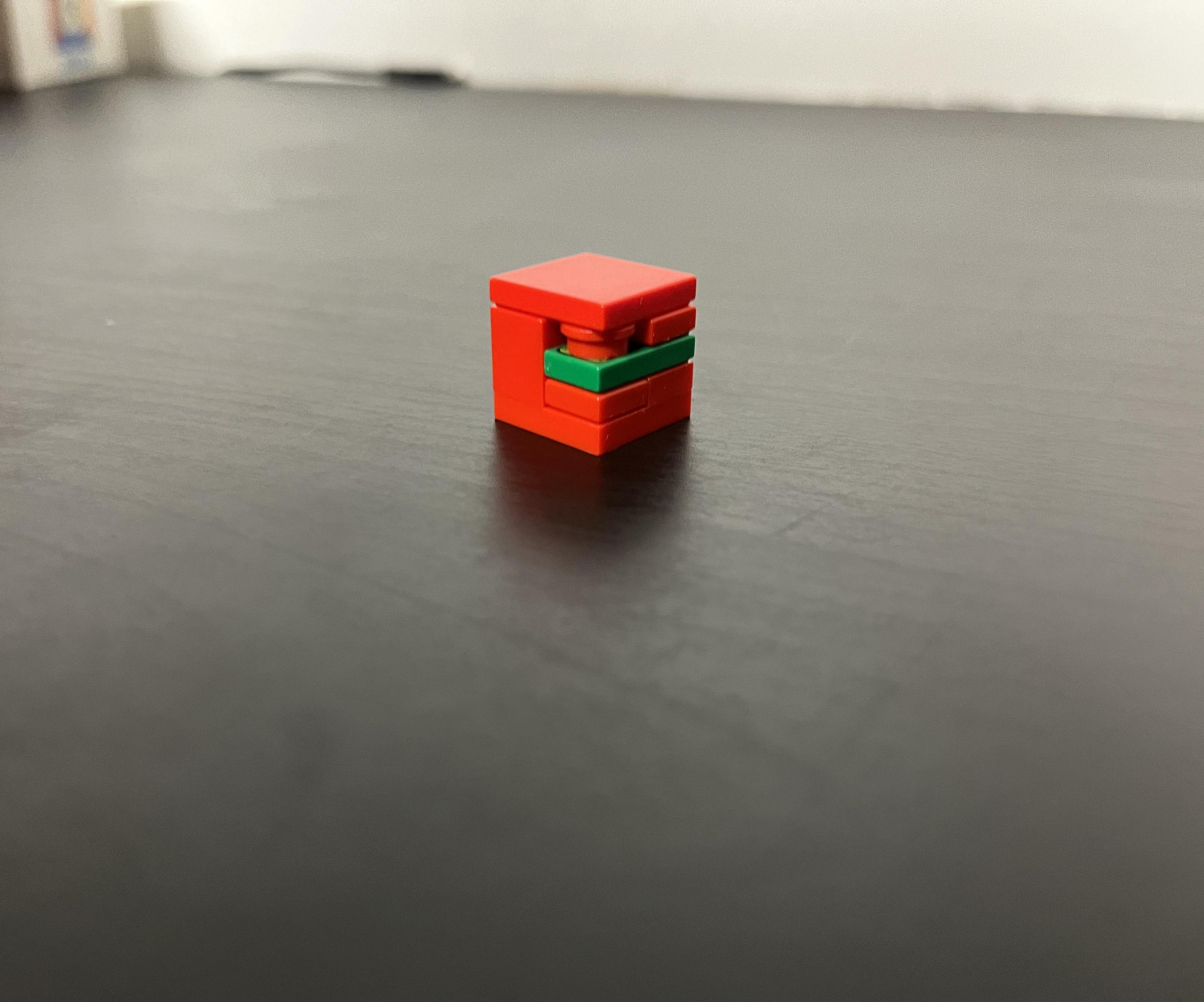 Mini LEGO Puzzle Box With Only 9 Pieces