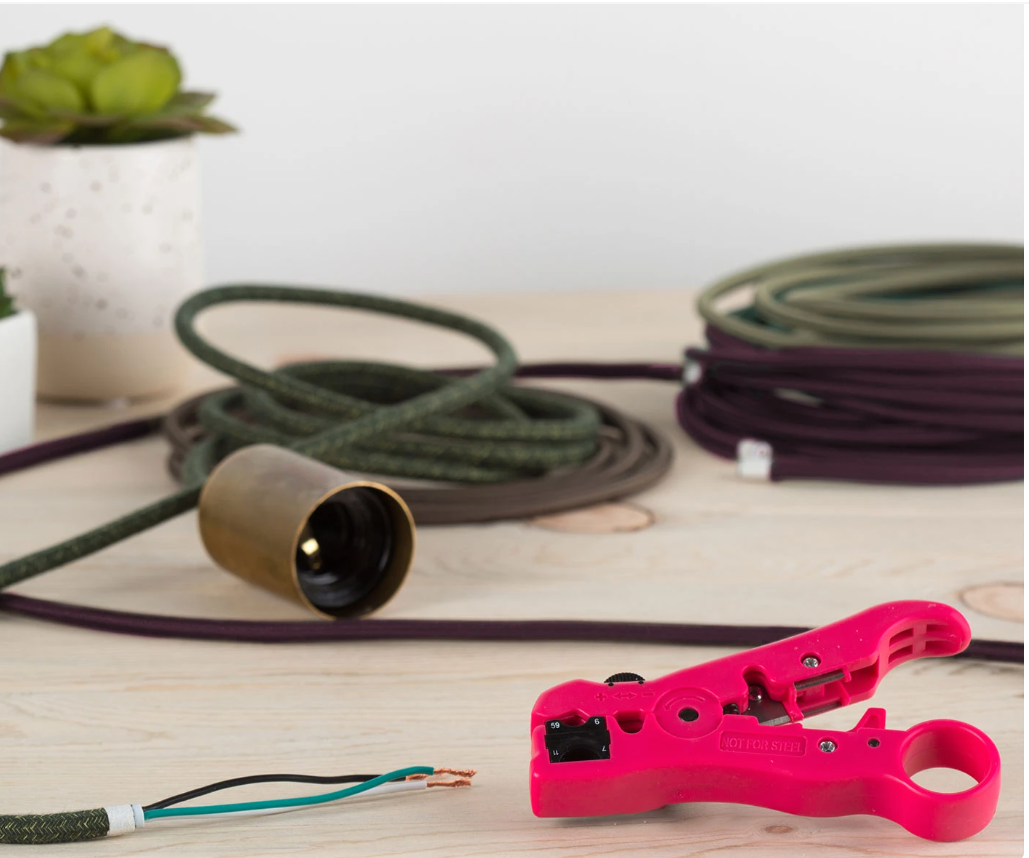 How to Wire a Socket