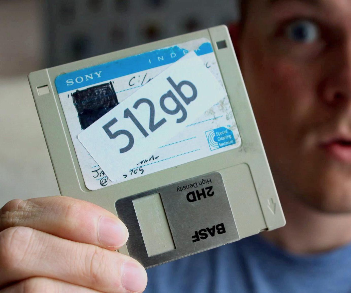 The 512GB Floppy Disk - Micro SD Storage