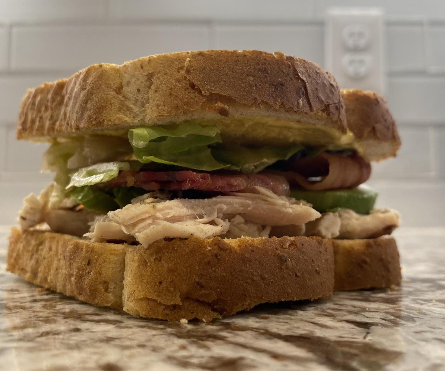 BLCA(Bacon Lettuce Chicken Avocado)
