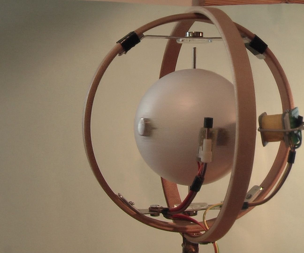 Continuously Rotating Solar Motor