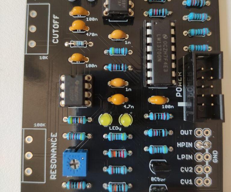 Voltage Controlled Multimode Resonant Filter