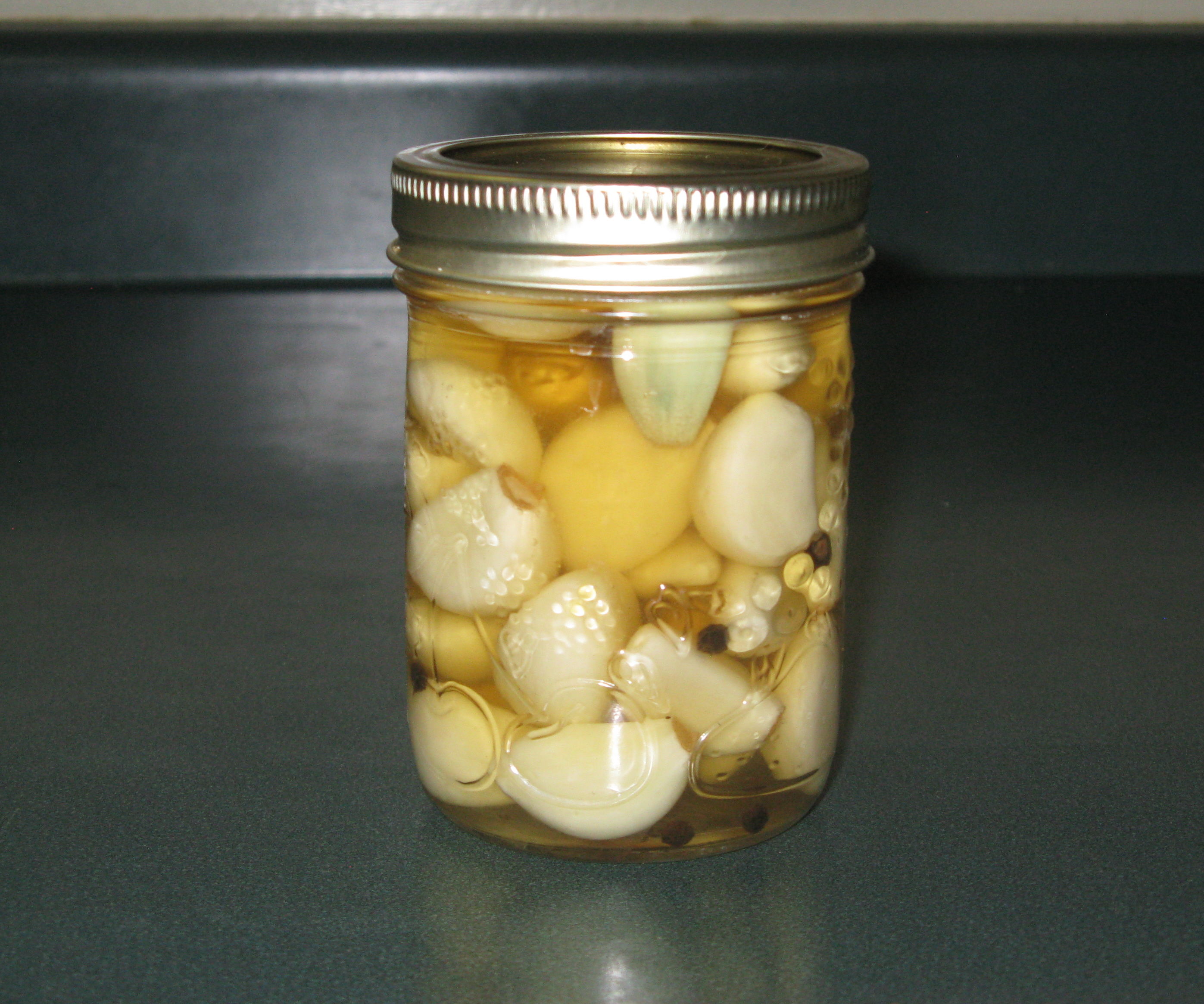 How to Pickle Garlic