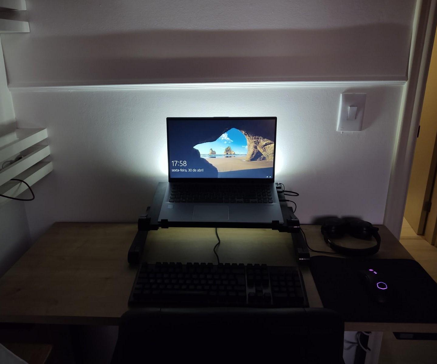 Laptop Charger Auto Switch