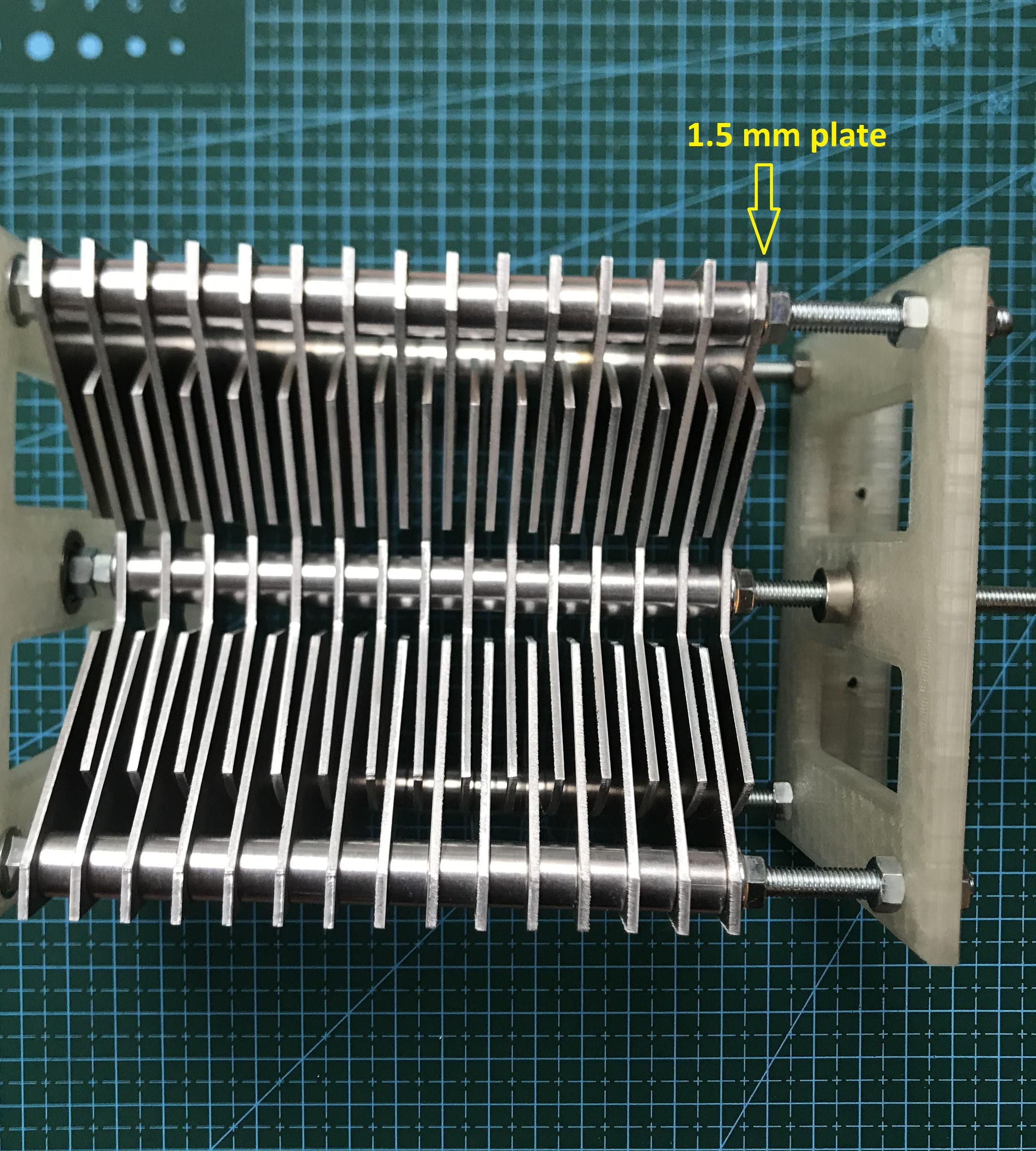 High Voltage Butterfly Capacitor for Loop Antennas - TA2WK (TA1LSX)