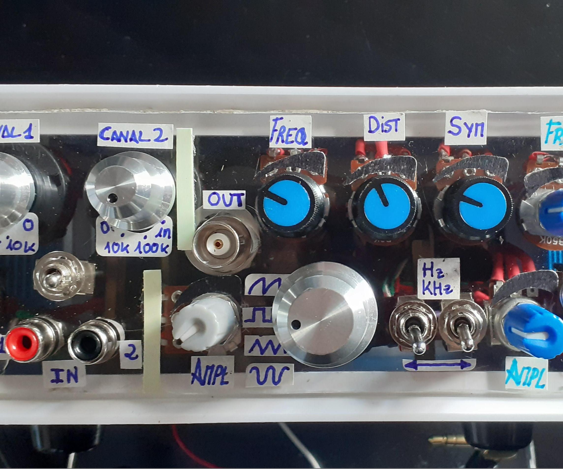 OSCILLOSCOPE & FUNCTION GENERATOR (in Spanish)