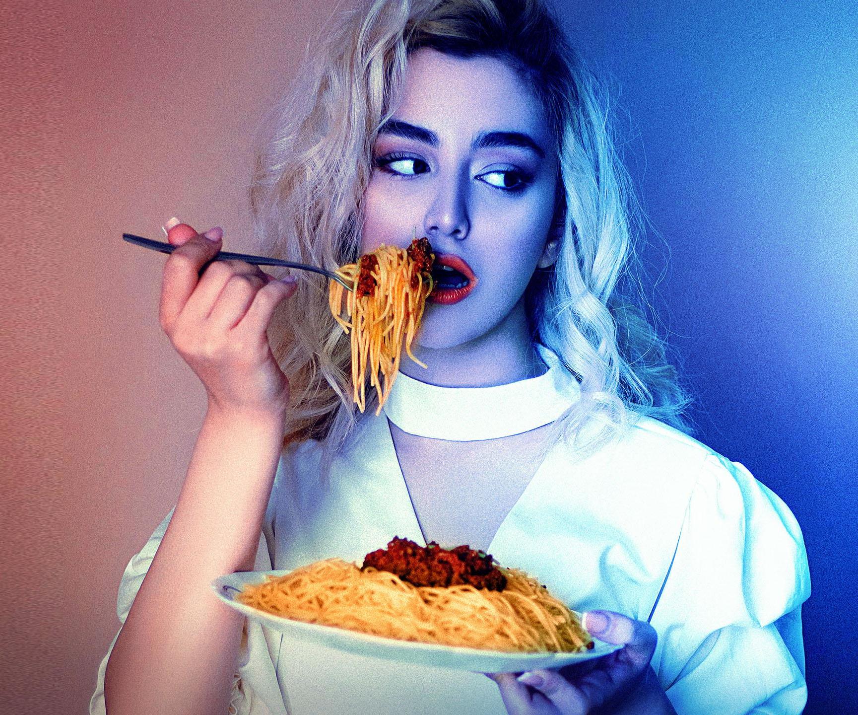 Eat Easier Than Ever - Best DIY Gaming Gadget