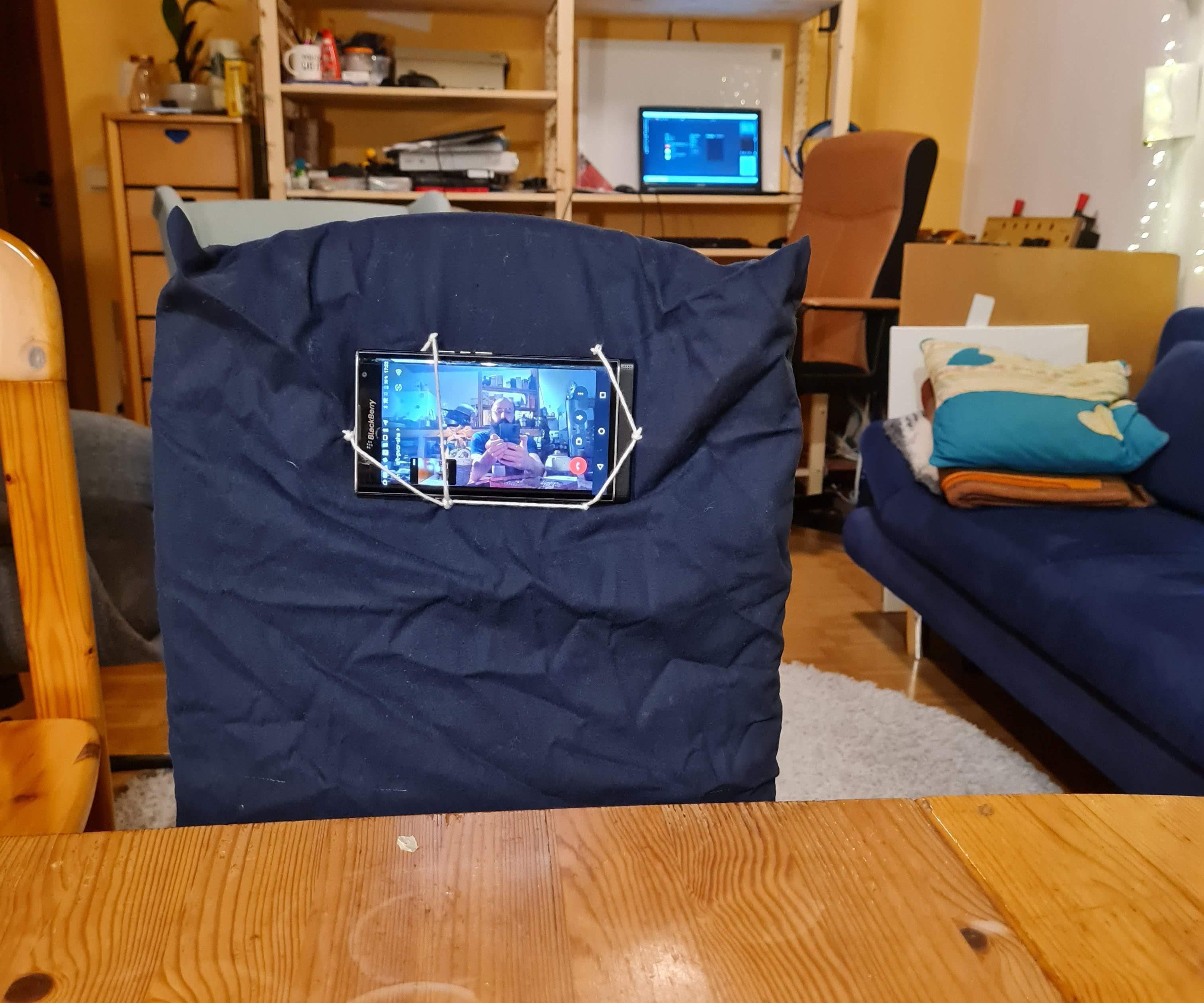 "no Empty Chair" Telepresence Idea