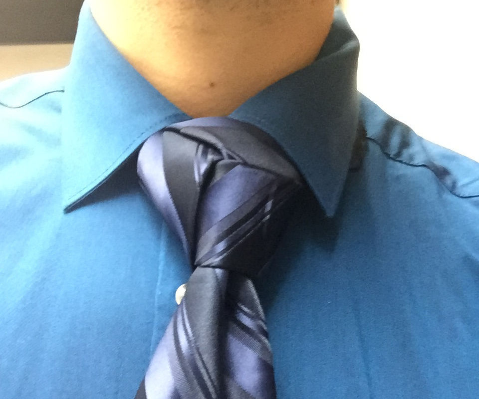 Tying a Trinity Knot