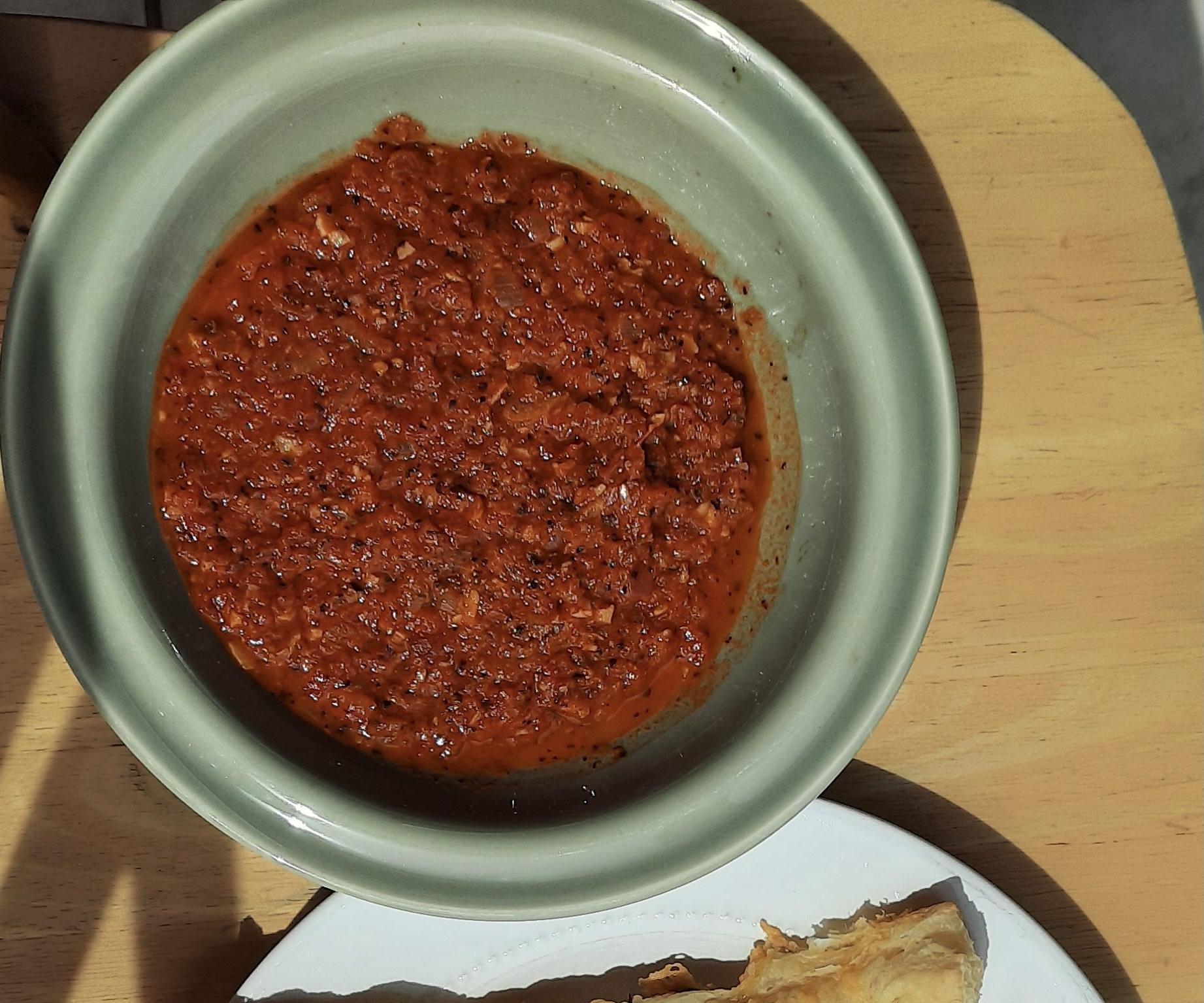 Crispy cheese bread sticks with homemade marinara sauce 