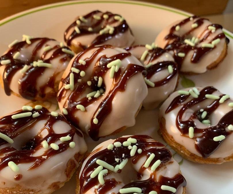 Cake Mix Banana Mini Donuts