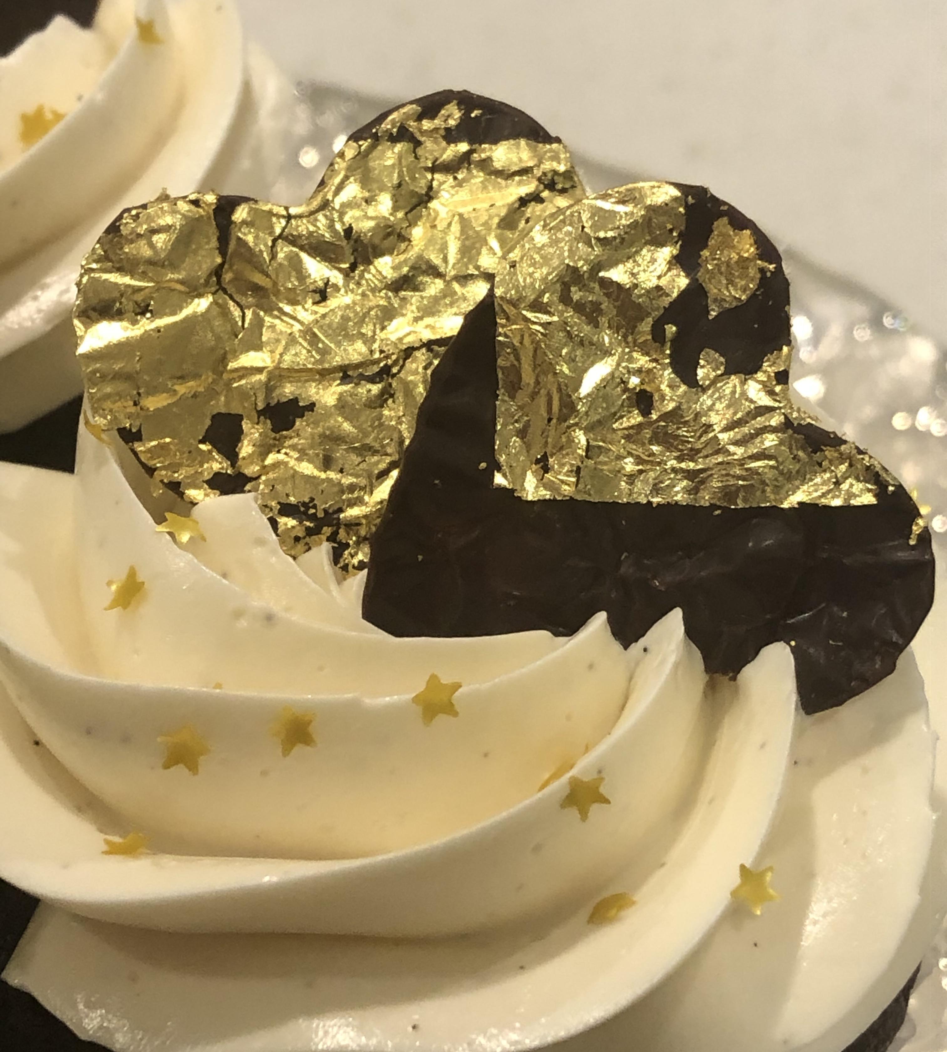 Metallic Chocolate Decorations Using Tinfoil & Gold Leaf